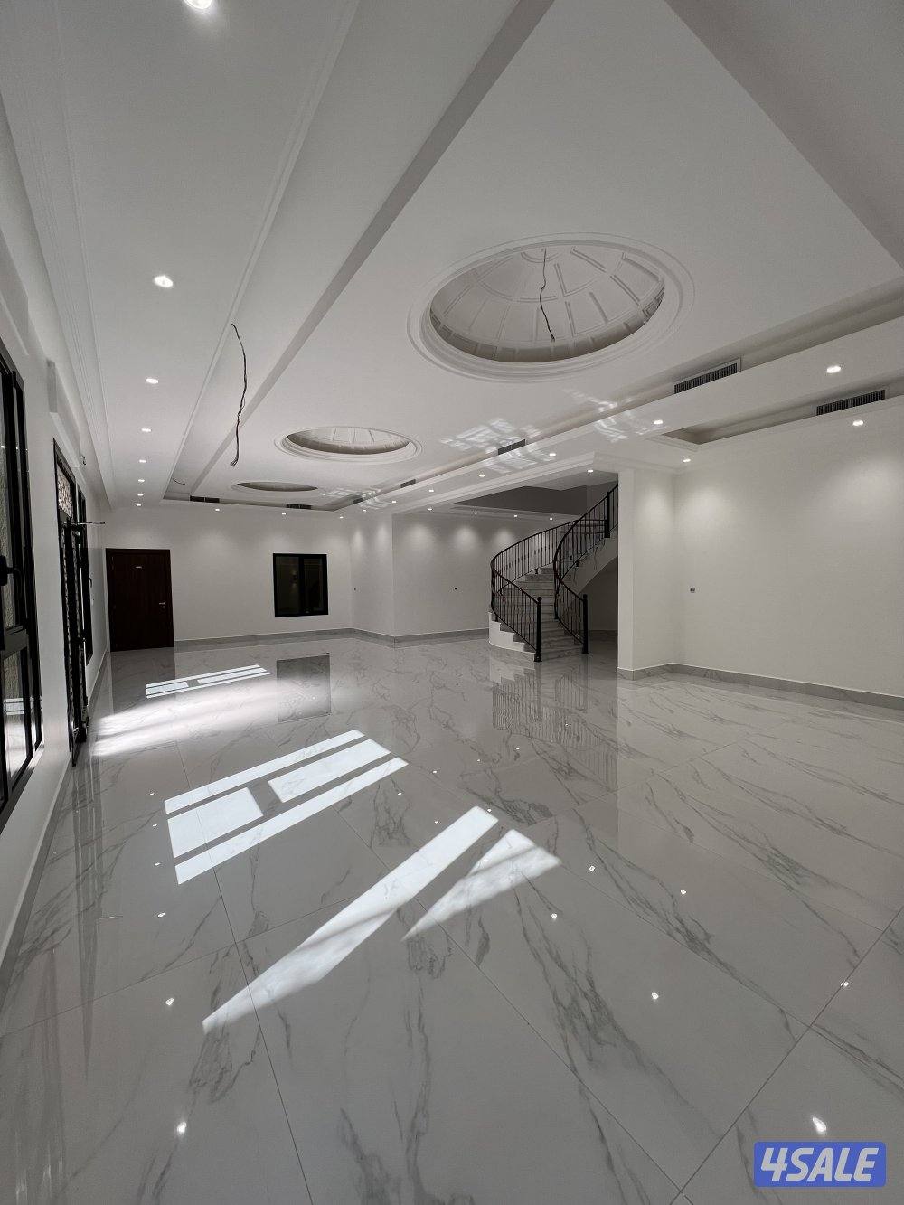 للإيجار دورين في صباح الاحمد0