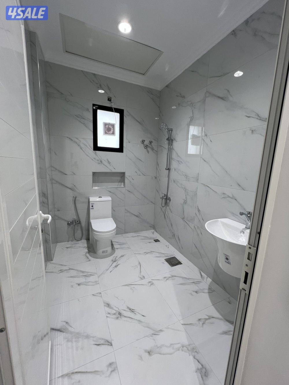 للإيجار دورين في صباح الاحمد7