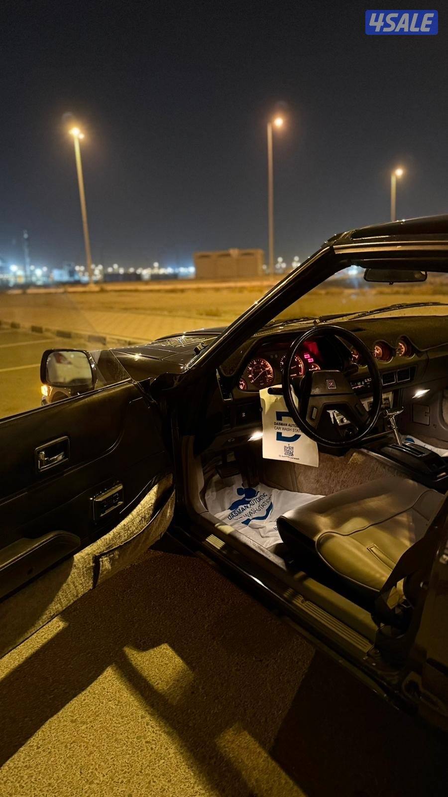 نيسان زد 19837