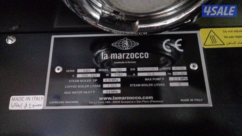 للبيع ماكينه قهوه ثلاث مجموعات La Marzocco موديل 2020/11 شبه جديده1