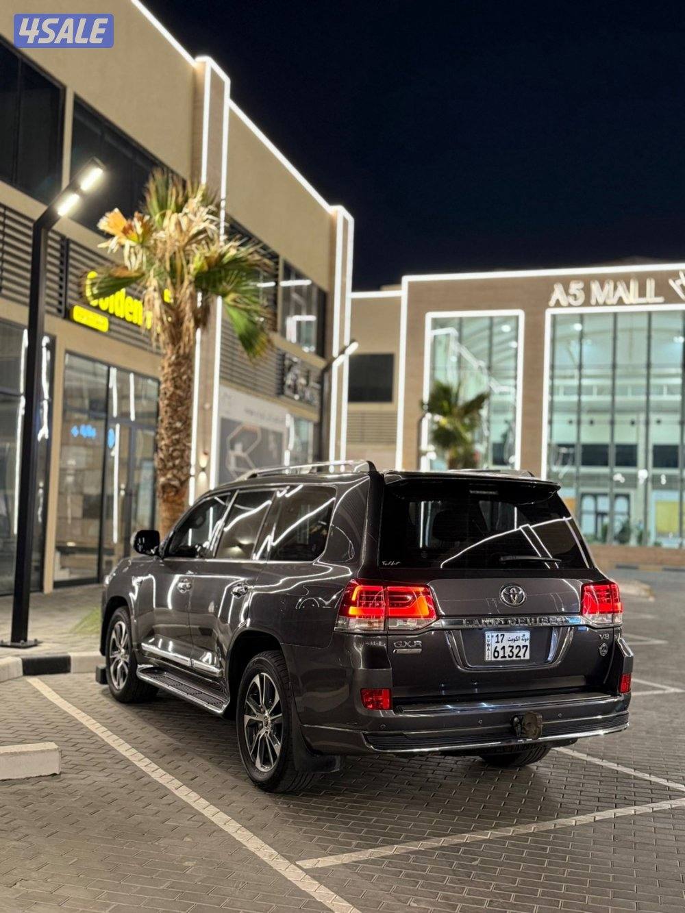 لاندكروزر جراندتورنق 2020 شرط الفحص كامل سيرفس منتظم بالوكالة مالك اول2