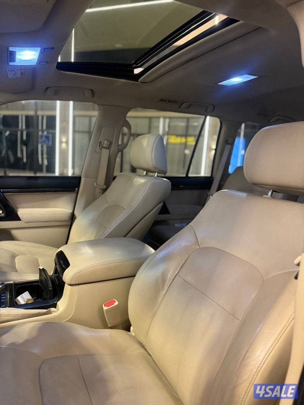 لاندكروزر جراندتورنق 2020 شرط الفحص كامل سيرفس منتظم بالوكالة مالك اول5