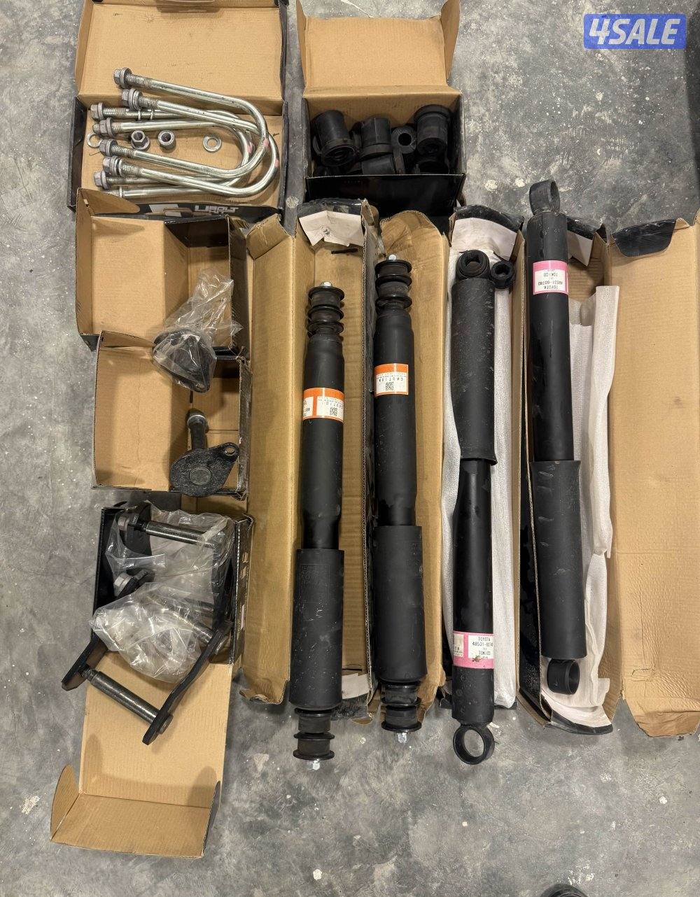 اغراض شاص lc 70 هيئة كاملة مع دعامية وكاله مع جميع ملحقاتها2