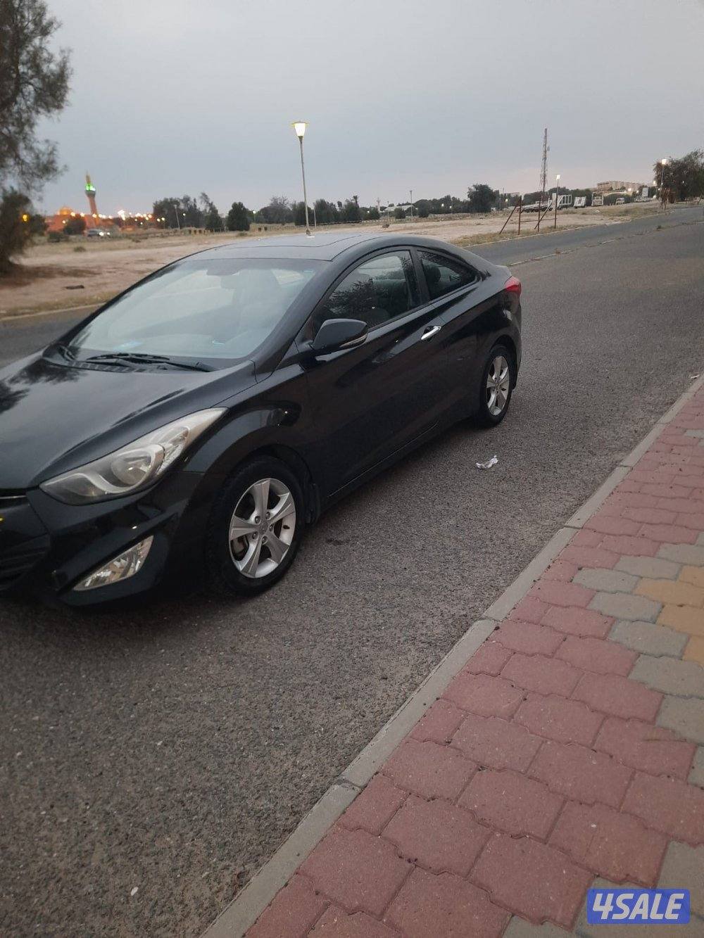 بيعة سريعة إلنترا كوبيه حالة ممتازة ممشى قليل صبغ الوكالة9