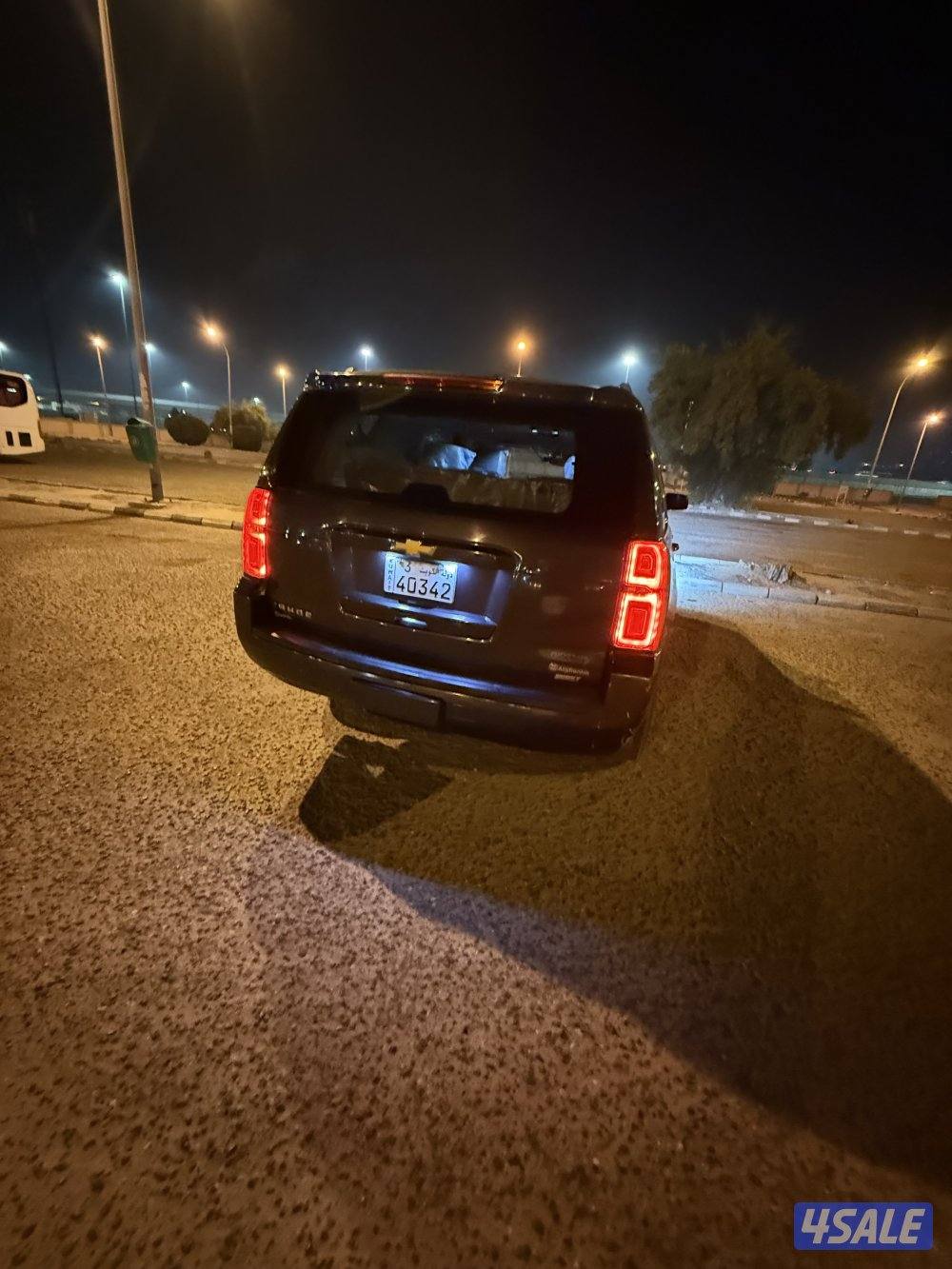 للبيع تاهو 2015 Ls شاشه صغيره1