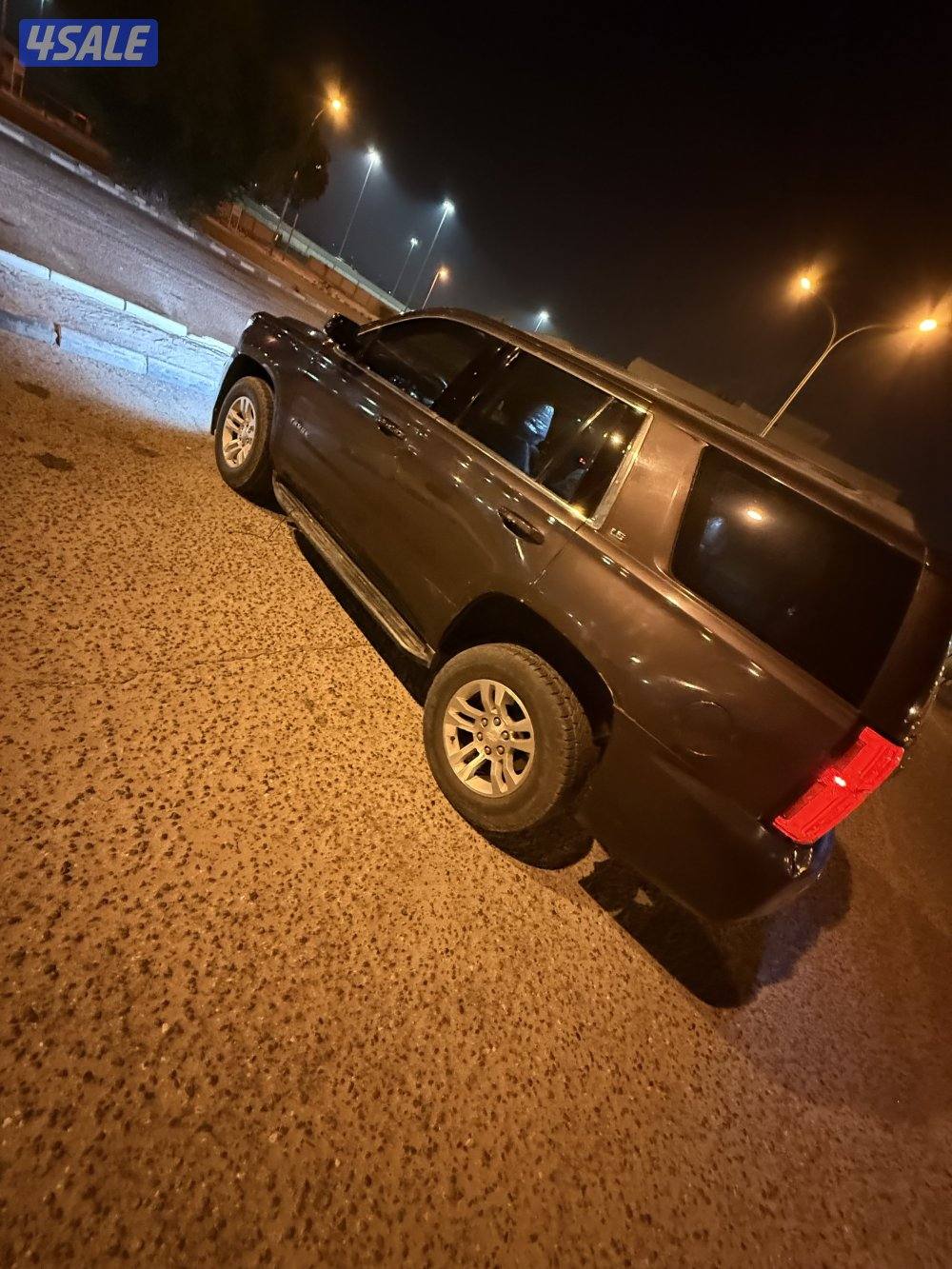 للبيع تاهو 2015 Ls شاشه صغيره3