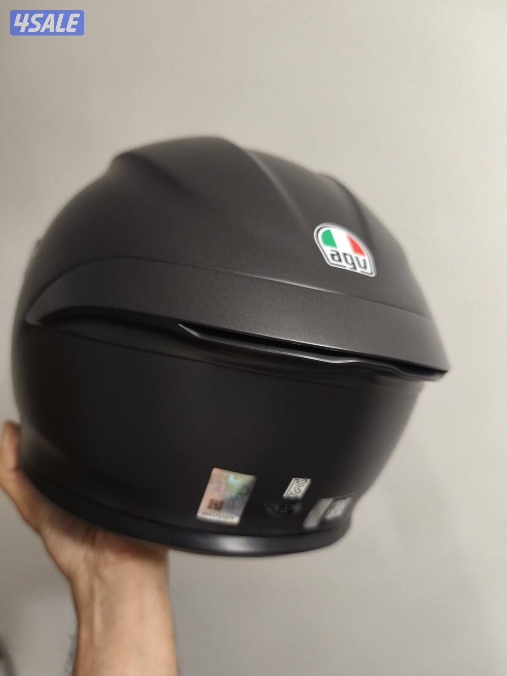 عدد ٢ خوذة AGV (K6 s) و (K3)1