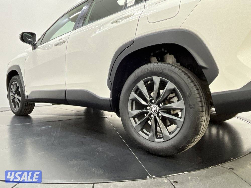 TOYOTA COROLLA 23CSUV-PL_U8