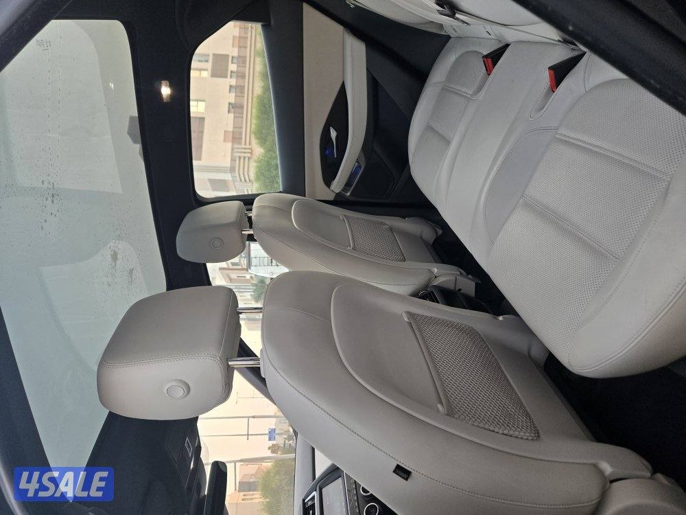 للبيع جيب جاكوار   E-PACE S موديل 20196