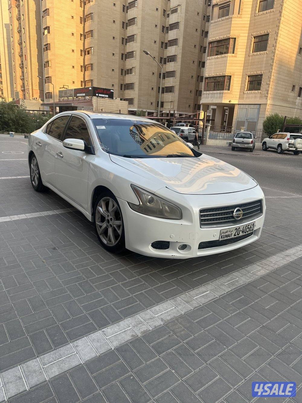 Maxima 2012 / High Option / 300 Km1