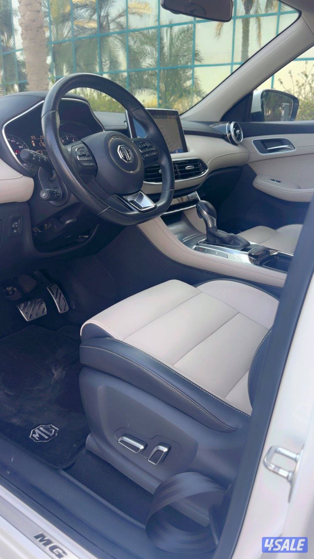 للبيع جيب ام جي HS موديل 2020 العداد 56 الف وكالة عادل الغانم13