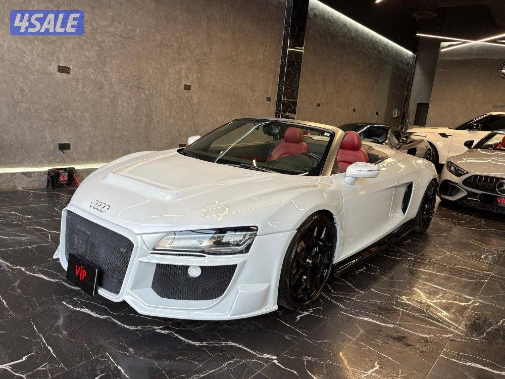 اودي R8 V10 SPIDER0