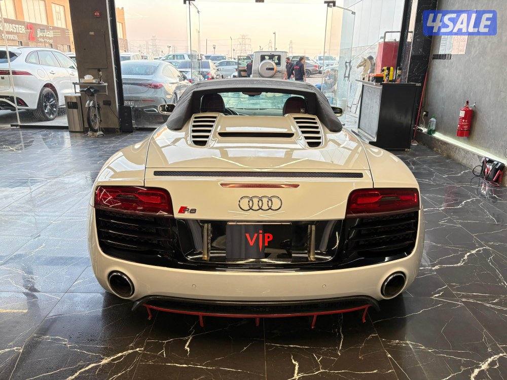 اودي R8 V10 SPIDER10