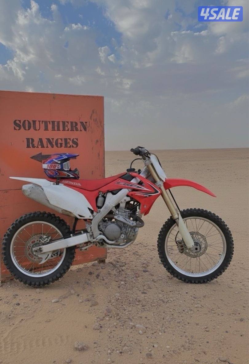 للبيع هوندا 250-CRF -موديل 2011 الحالة ممتازة الاستخدام نادر جداً0