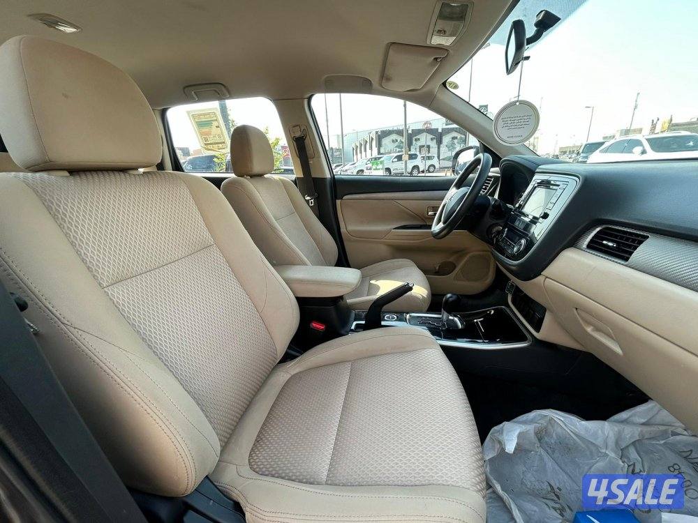 ميتسوبيشى اوتلاندر5