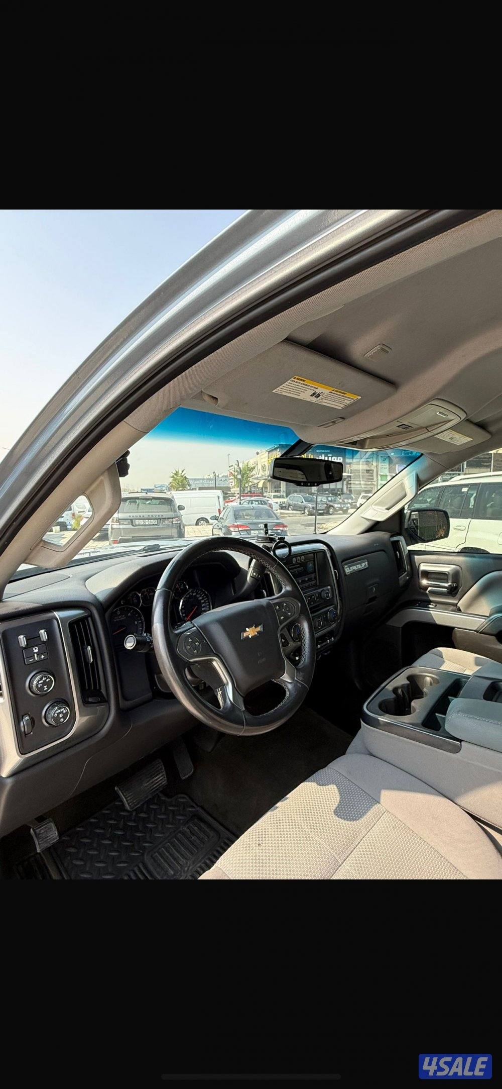 للبيع سلفرادو موديل ٢٠١٥ شرط الفحص ماشي ١٧٨ دبل قير  Z714