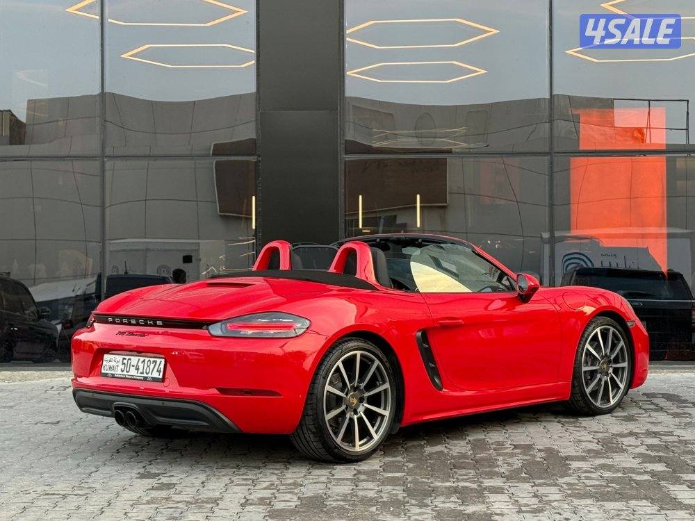 PORSCHE 718 BOXSTER _2018 عداد 28 الف فقط3