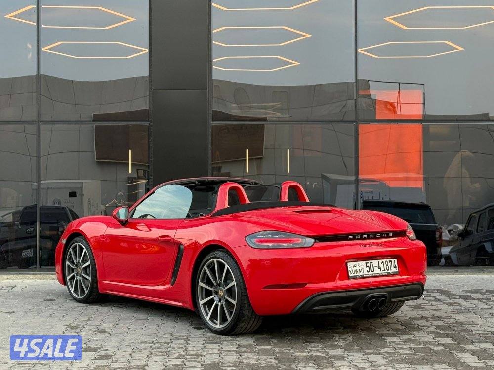 PORSCHE 718 BOXSTER _2018 عداد 28 الف فقط4