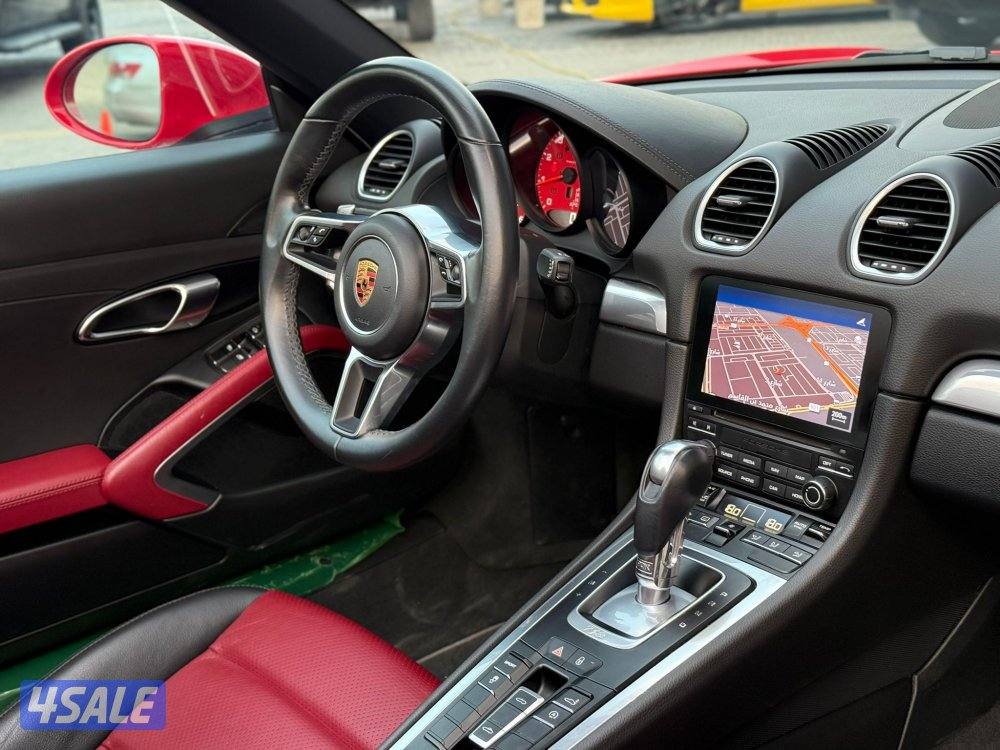 PORSCHE 718 BOXSTER _2018 عداد 28 الف فقط6