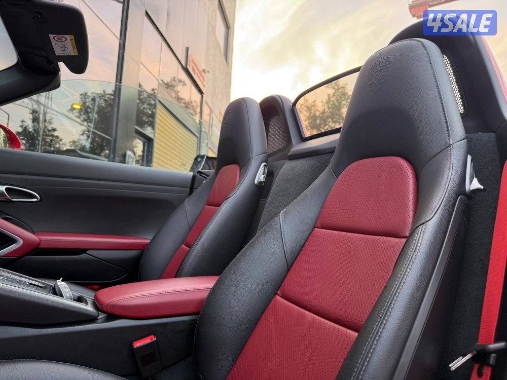 PORSCHE 718 BOXSTER _2018 عداد 28 الف فقط9