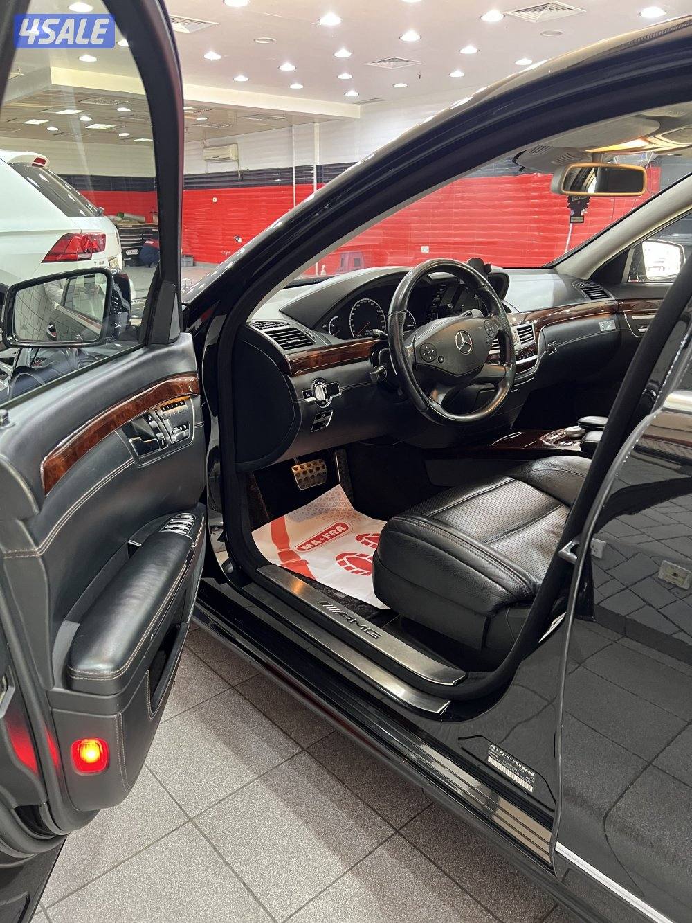 S63 AMG  V8 BITURBO11