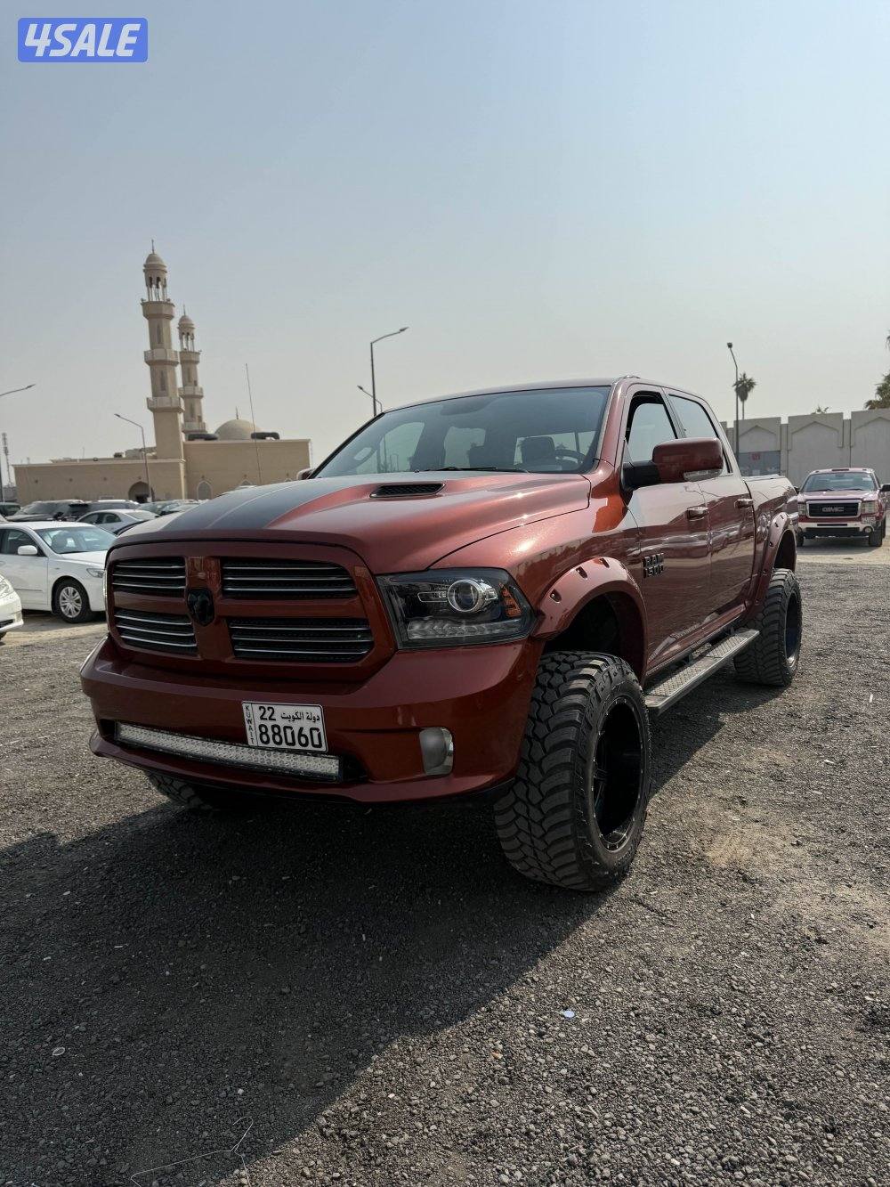 للبيع وانيت دوج رام سبورت 2018 بحالة الوكالة2