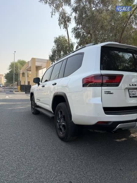 للبيع لاند كروزر GR موديل 20231