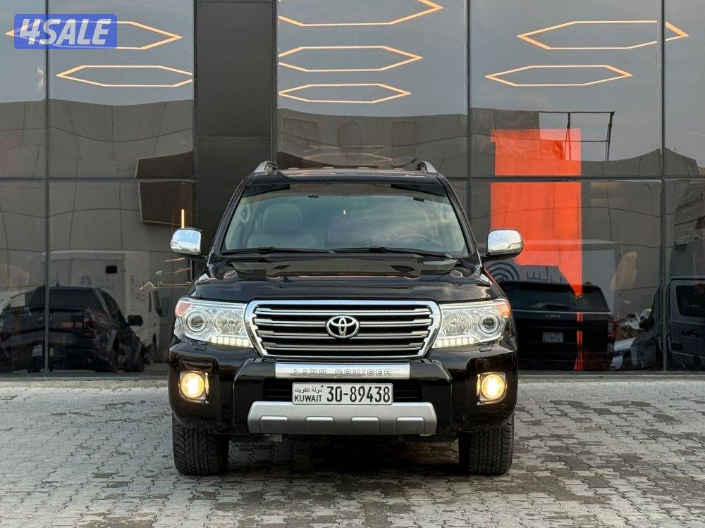 LAND CRUISER GXR V8 _2015 صبغ الوكالة2