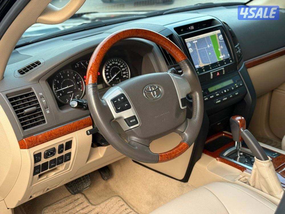 LAND CRUISER GXR V8 _2015 صبغ الوكالة7