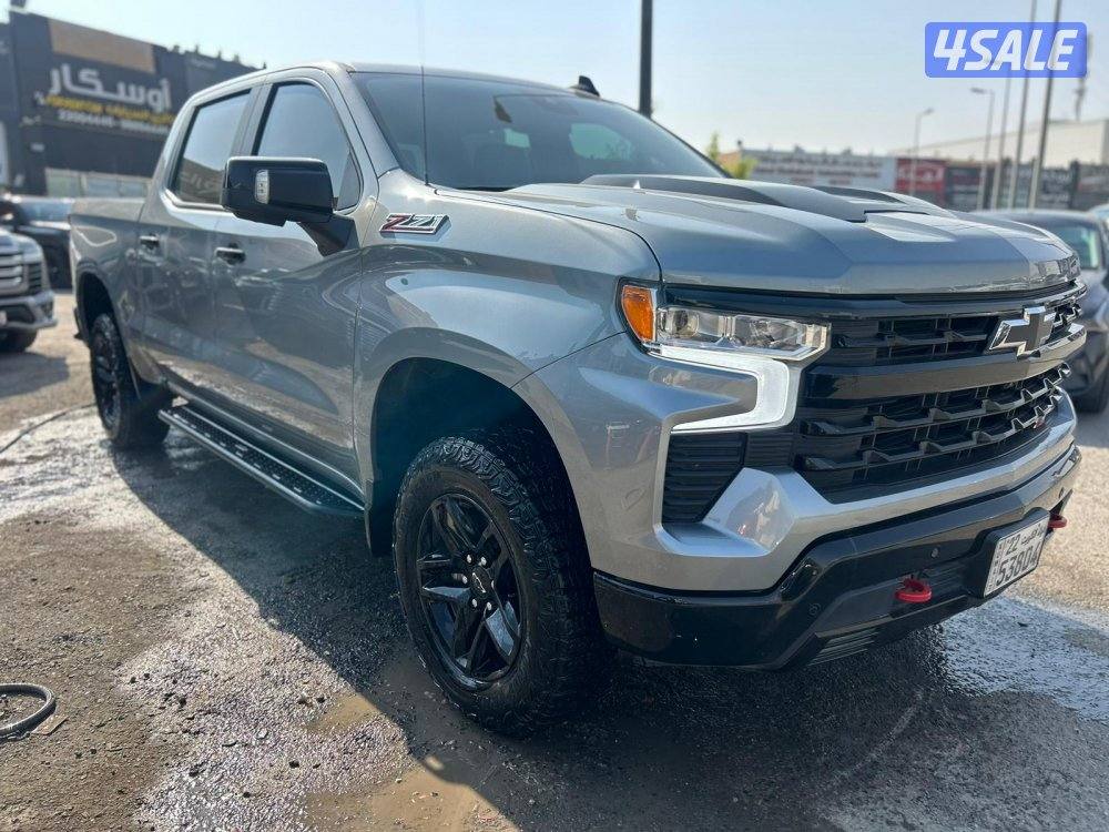 شيفرولية سلفرادو Z711