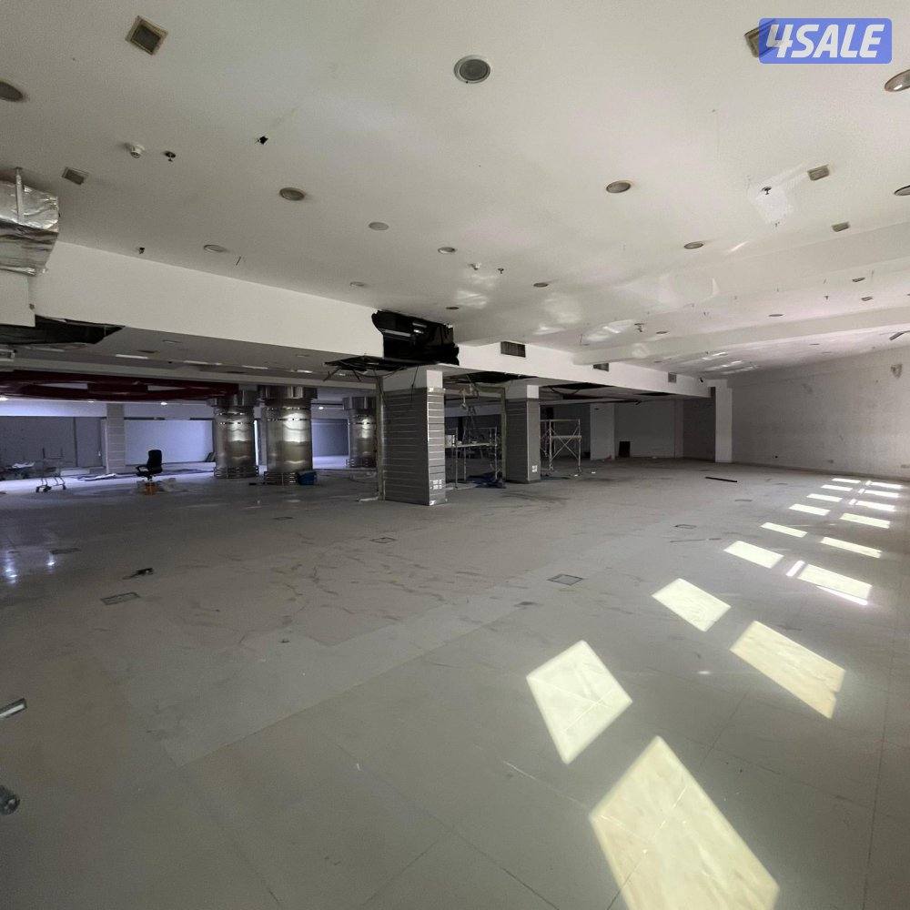 دور كامل تجاري للإيجار في العقيلة .2