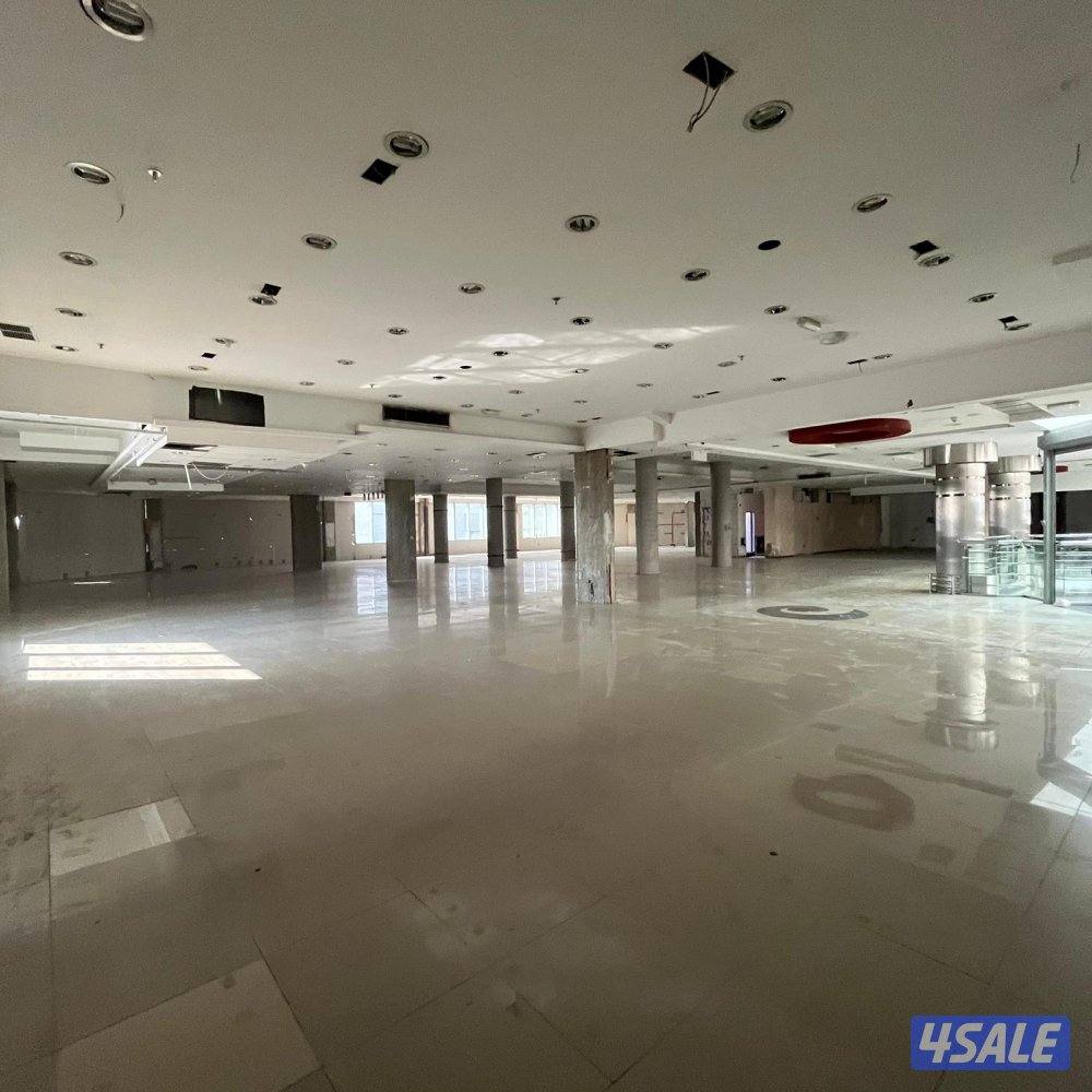 دور كامل تجاري للإيجار في العقيلة .4