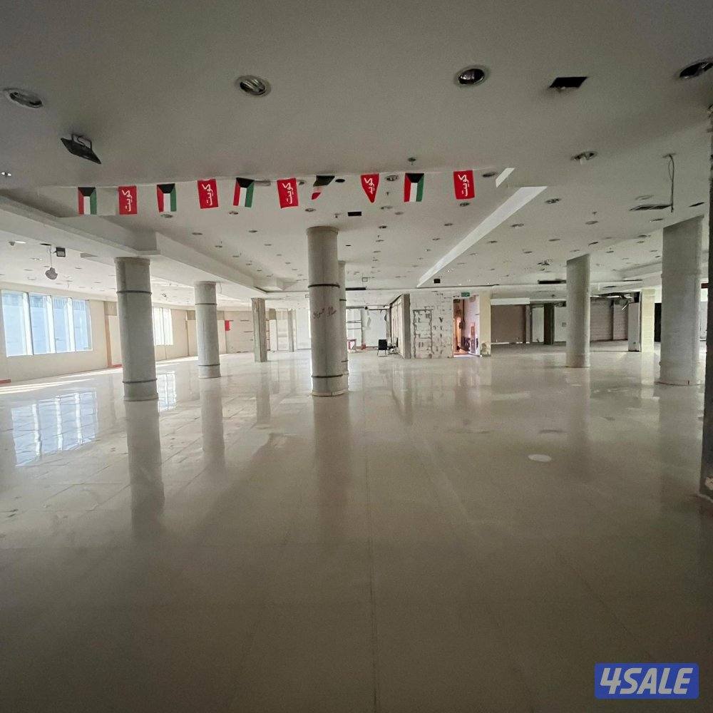 دور كامل تجاري للإيجار في العقيلة .5