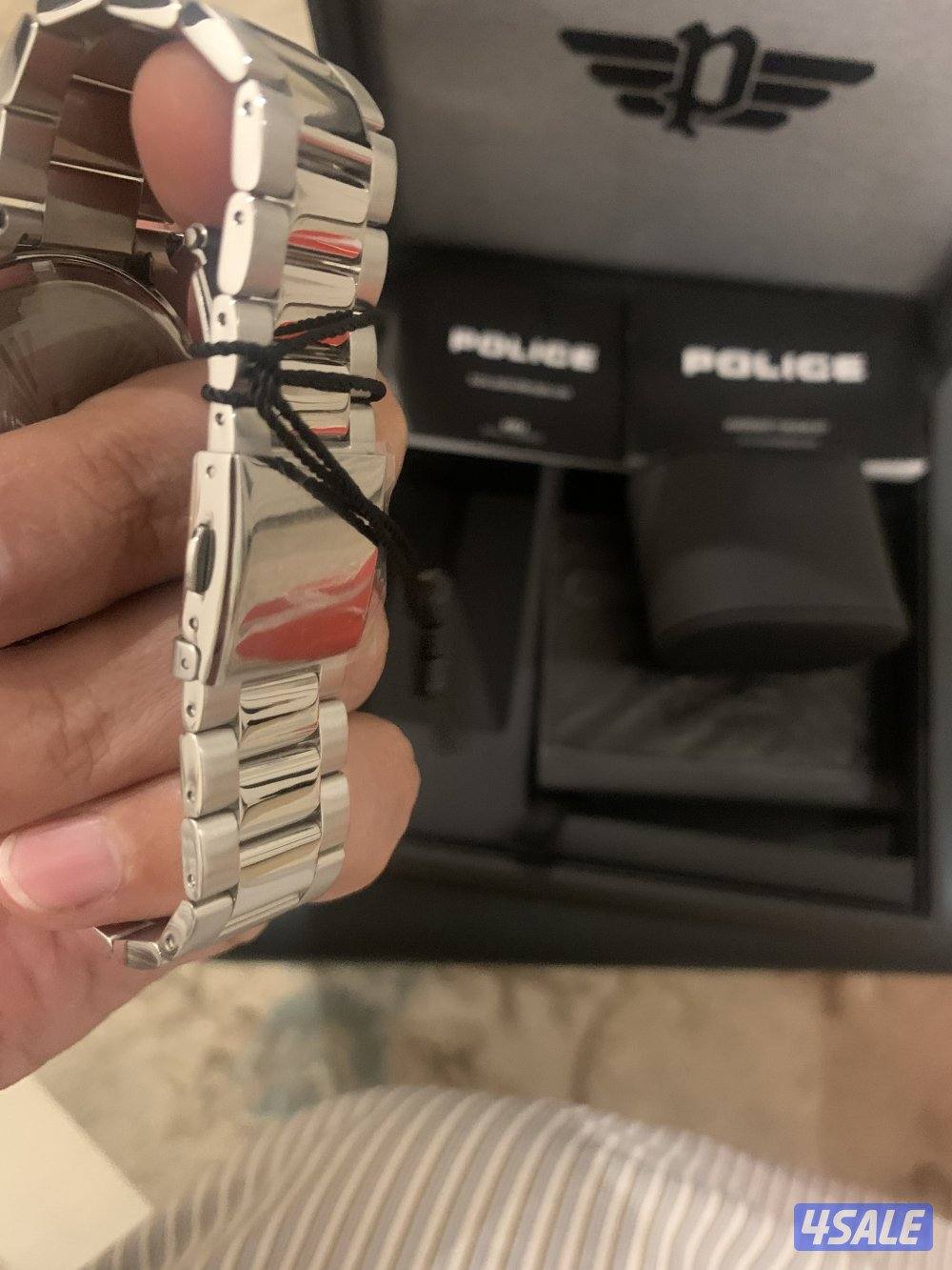 ساعة اصلية جديدة سعر الشراء 150 دينار مو مستخدمة5