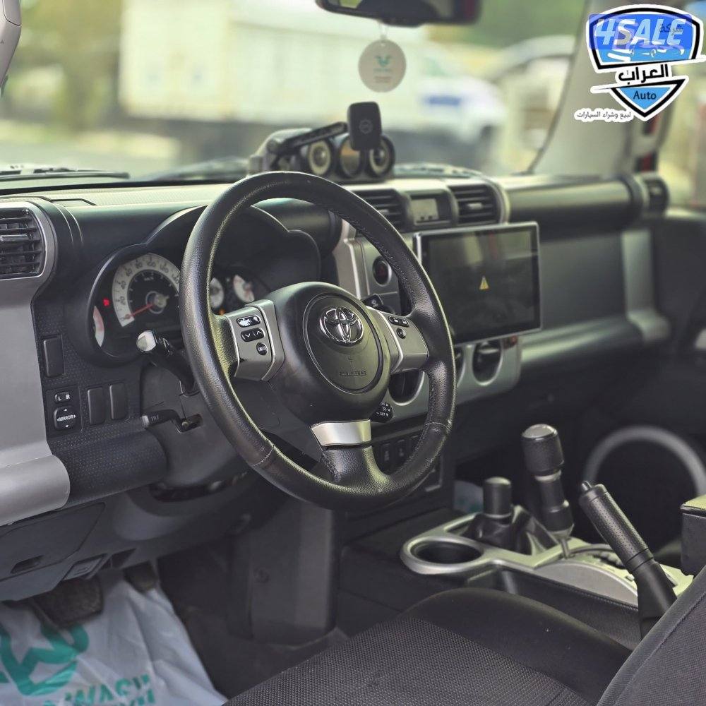 تويوتا FJ 20125