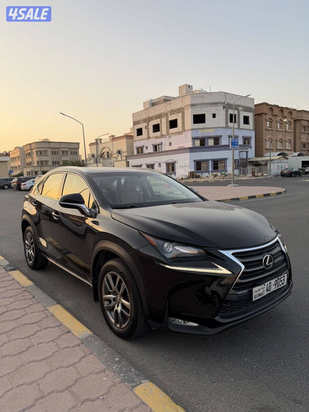 لكزس NX200T وارد الساير0