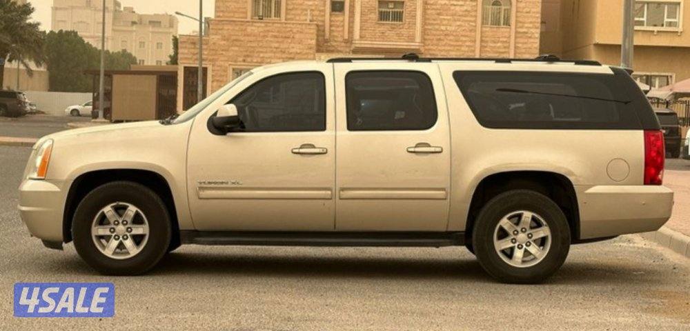 للبيع  جي ام سي يوكن XL المالك الأول سيرفس منتظم بالوكالة1