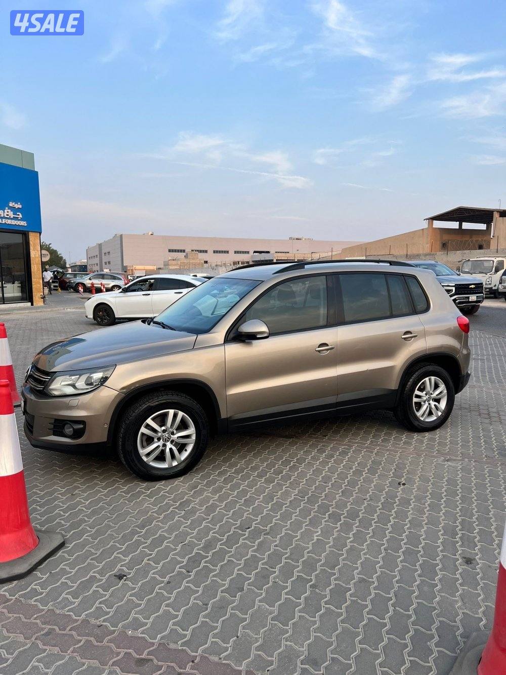 للبيع فولكس واجن موديل 20127