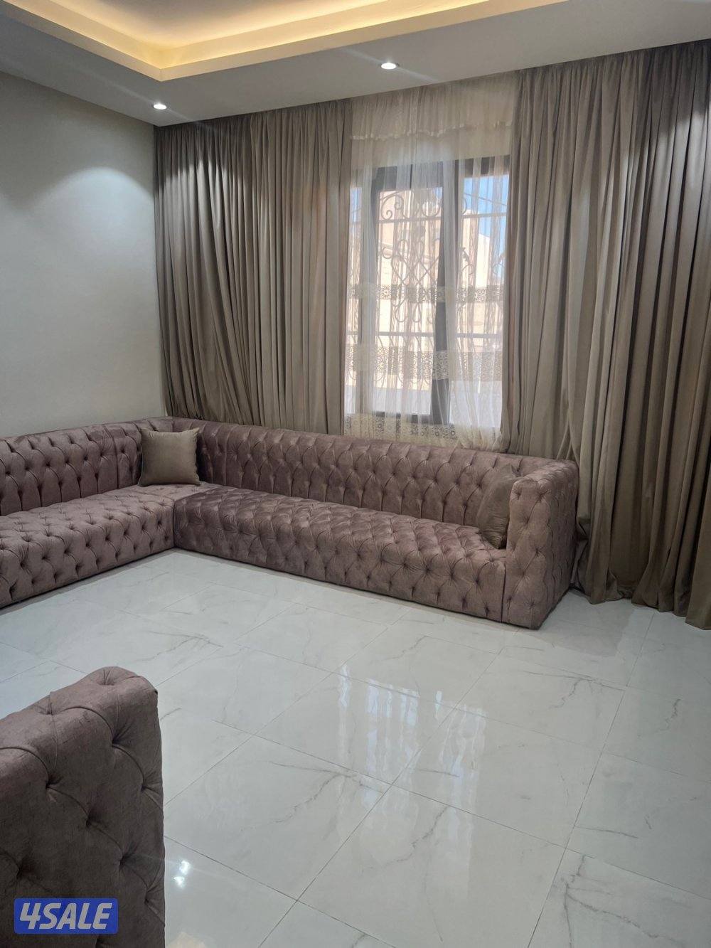 للايجار شقه بالصباحيه قطعه3 وشقه ف العقيله3