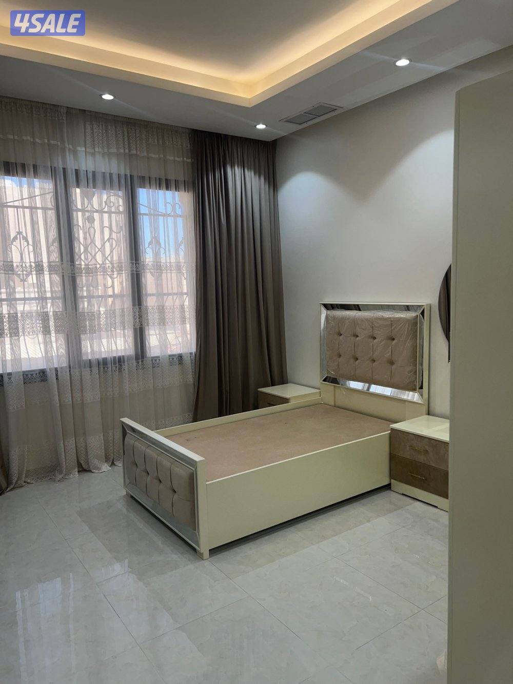 للايجار شقه بالصباحيه قطعه3 وشقه ف العقيله12