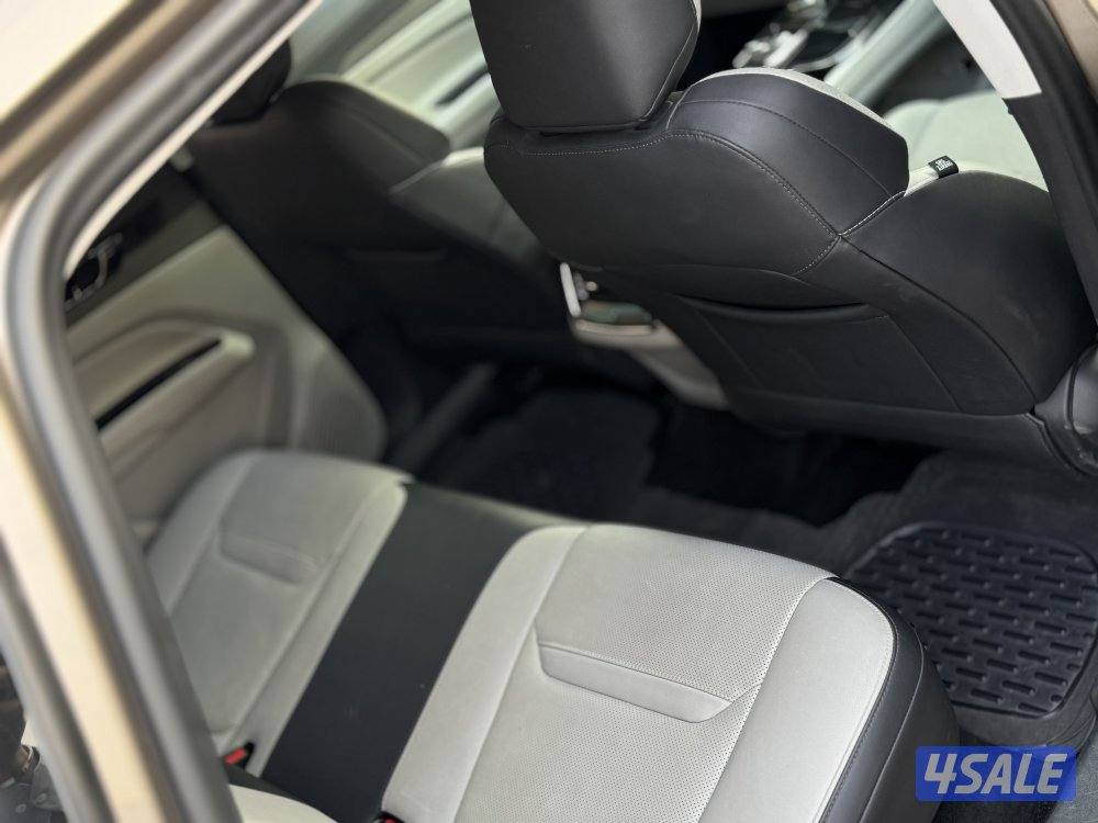 للبيع فورد تيرتوري9