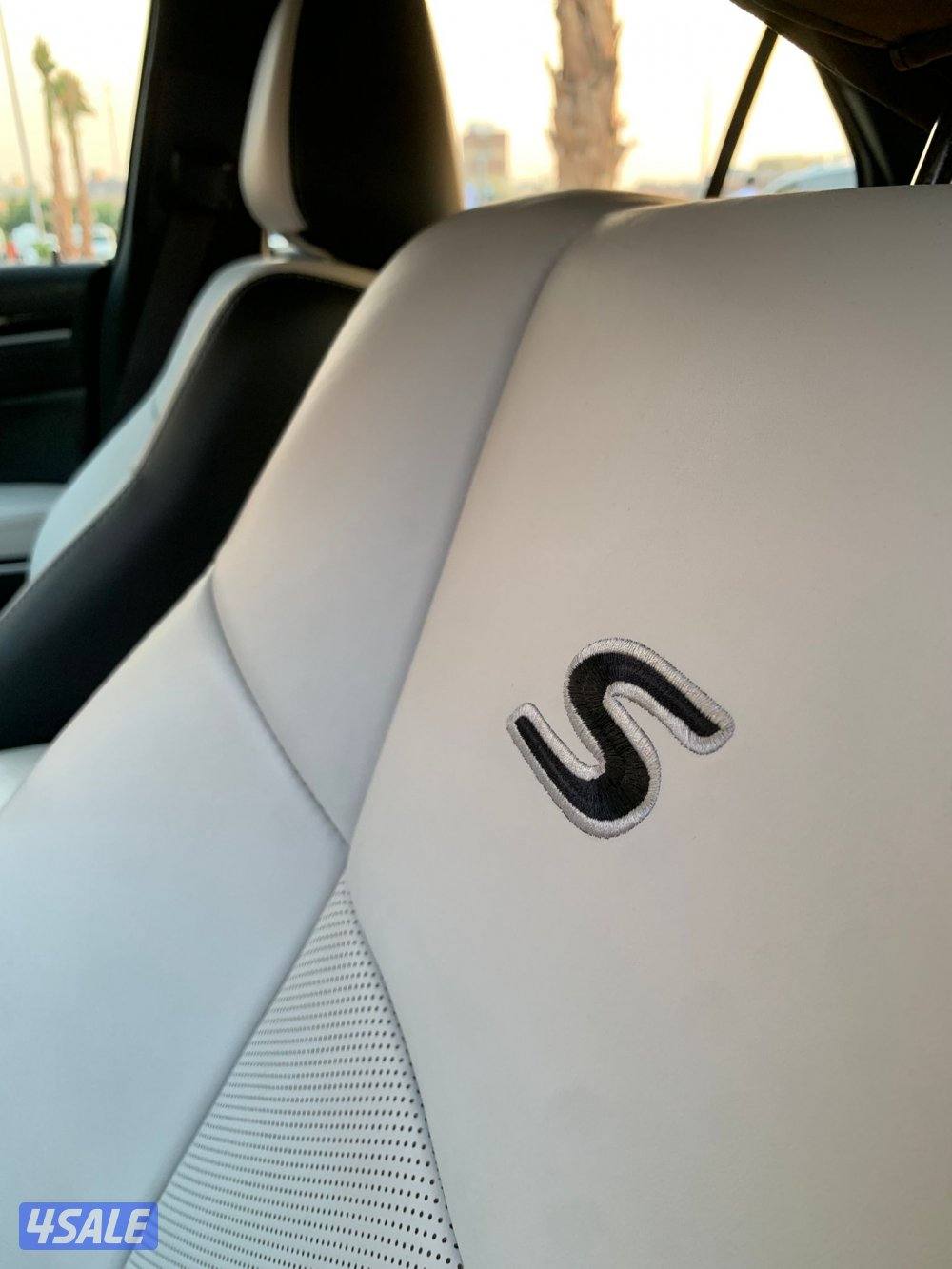 النشاما لبيع وشراء دوج كرايزلر 300S6