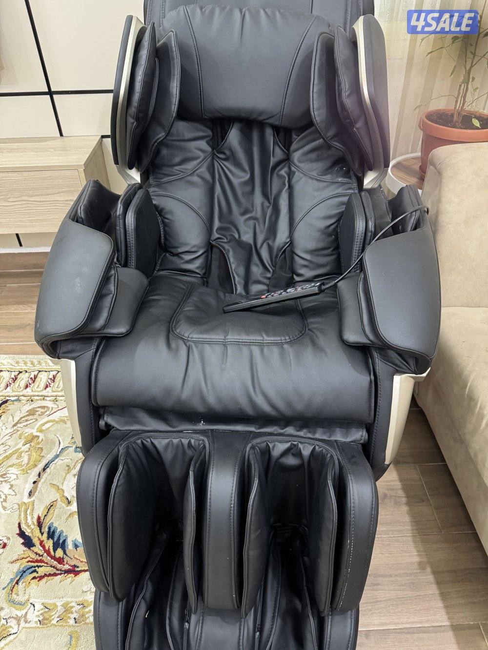 كرسي مساج شاري من الغانم جلدن نضيف مافي شي0