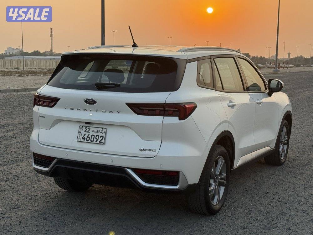 للبيع فورد تيريتورى2024 صبغ الوكاله4