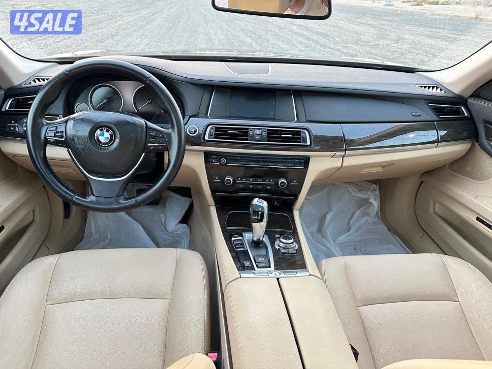 بي ام دبليو 730Li موديل ٢٠١٤ ماشي ١٠٣ ألف4