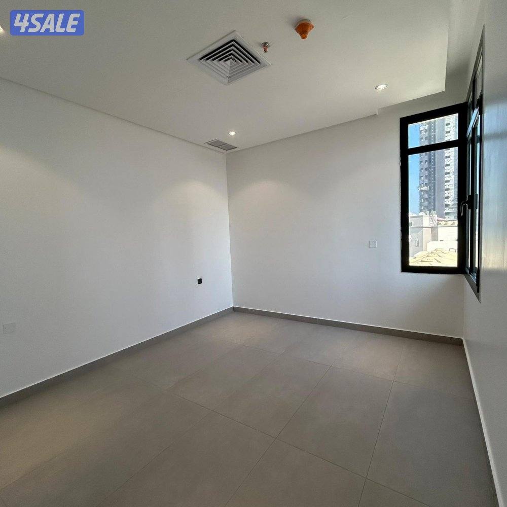 شقة بإطلالة بحرية نصف مفروشة للإيجار في ضاحية حصة المبارك2