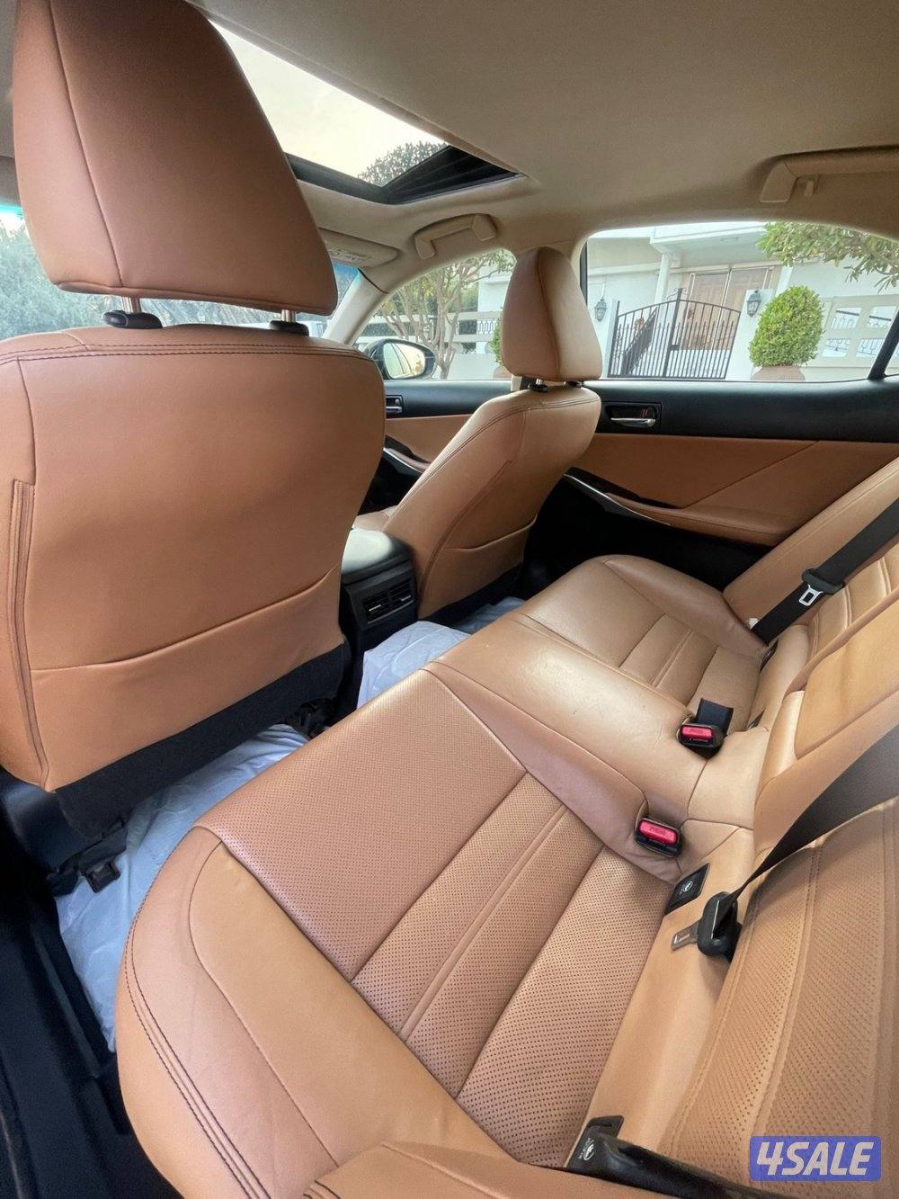 لكزس is350 - 2014 بحالة الوكاله8
