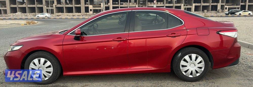 للبيع تويوتا كامري موديل 20199