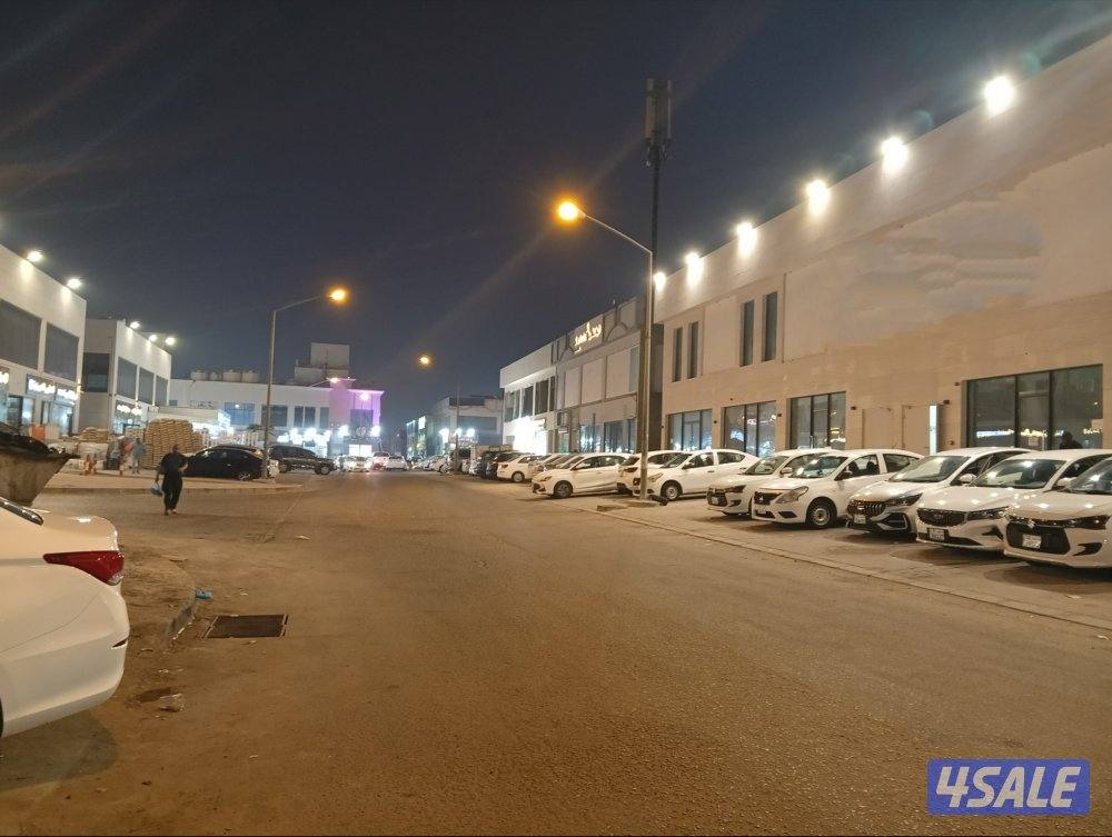 للايجار قسيمة بالكامل في اسواق القرين غذائي12