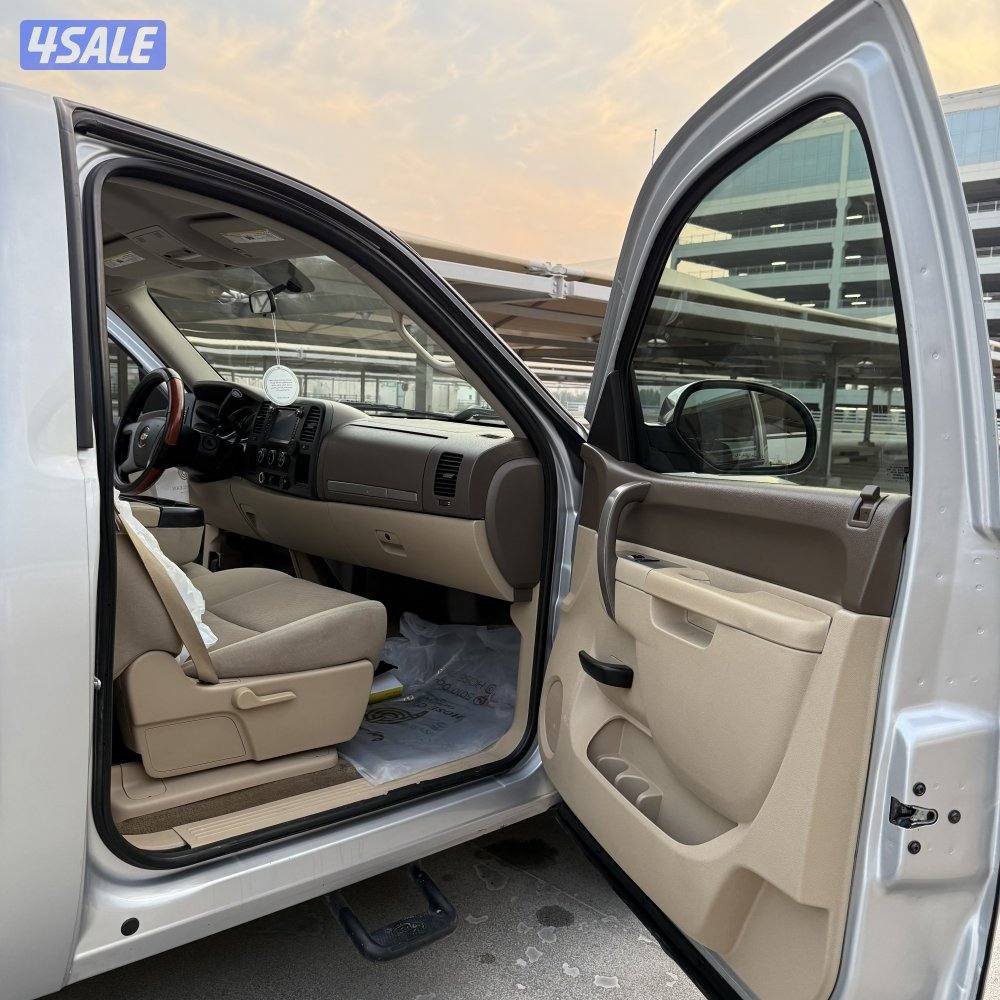 للبيع سلفرادو 2013 نظيف10